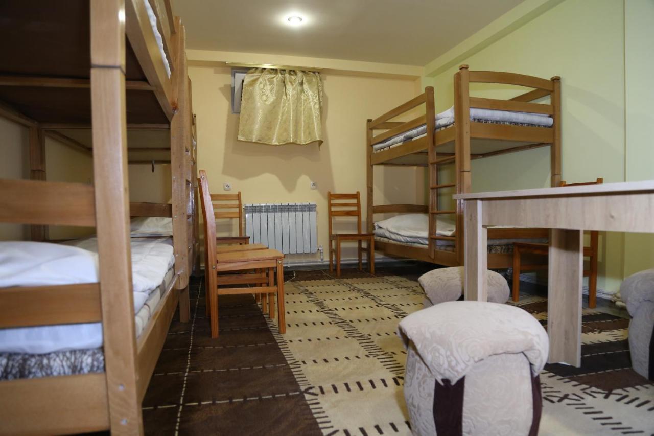 Arsego Hostel Vanadzor Exteriör bild