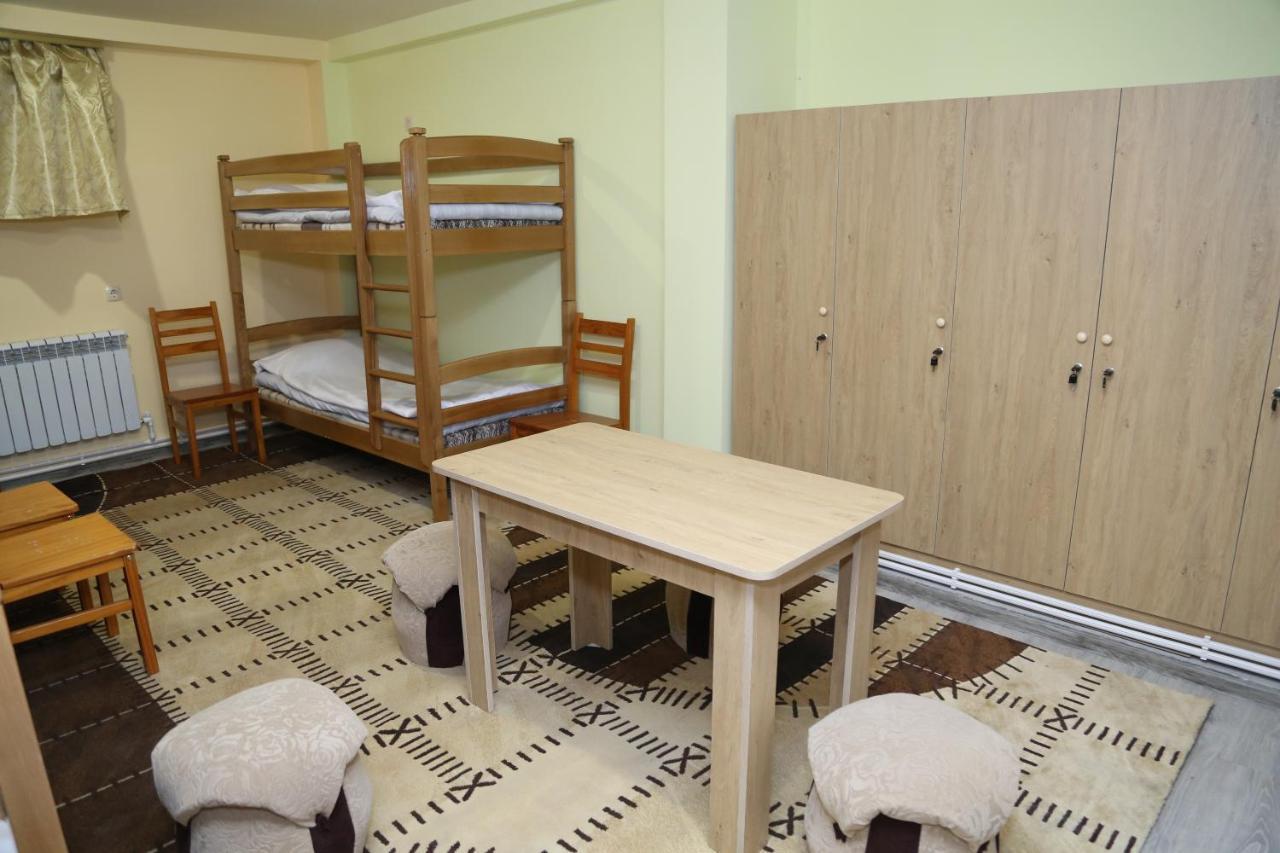 Arsego Hostel Vanadzor Exteriör bild