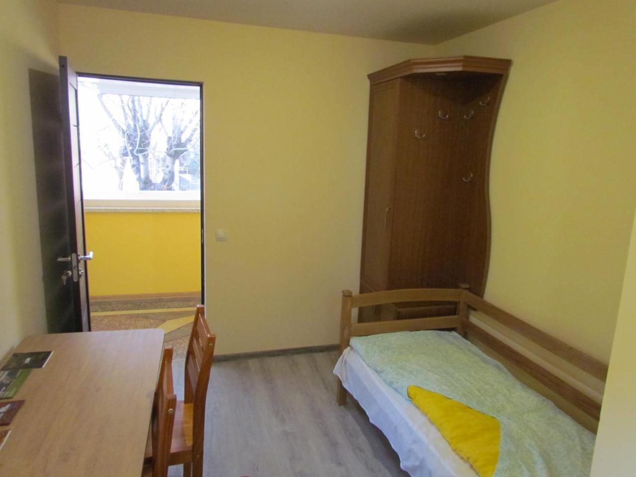Arsego Hostel Vanadzor Exteriör bild
